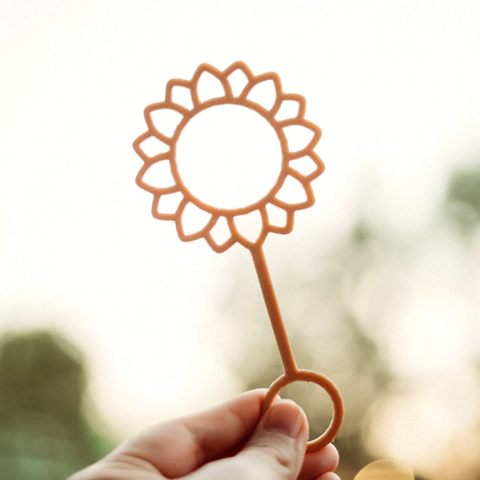 Kinfolk Pantry Sensory Play-Eco Bubble Wand - Sunflower