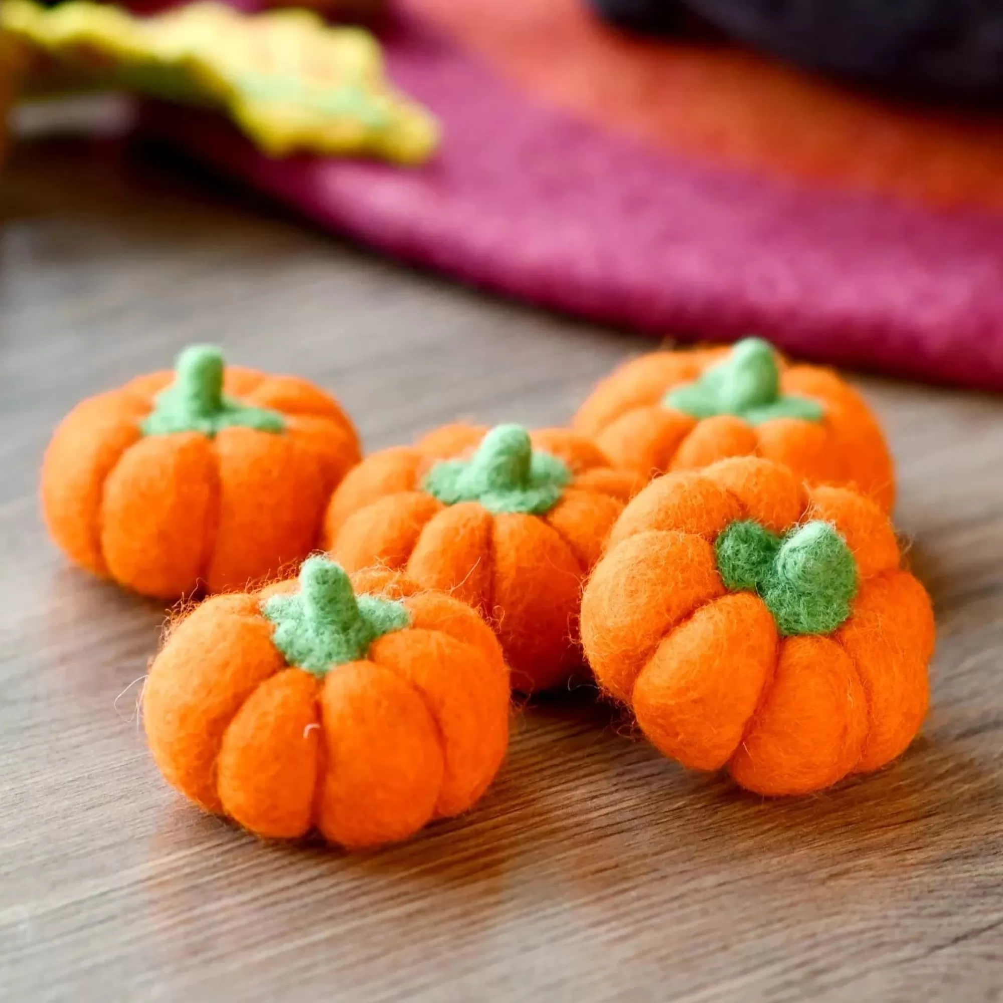 Tara Treasures Pretend Play-Felt Pumpkins - Set Of 5