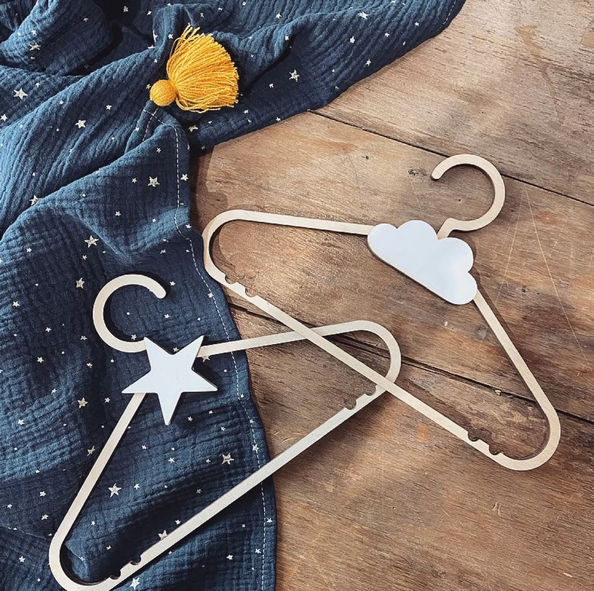 Bartu Bedding & Decor-Wooden Clothes Hanger - Star